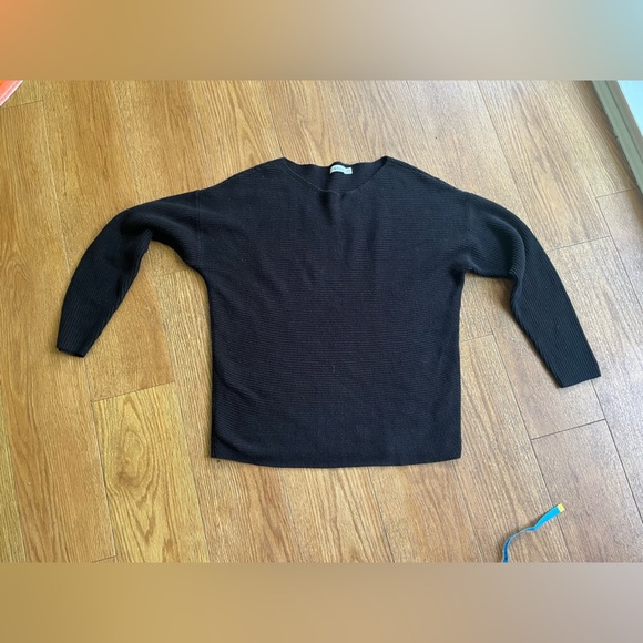 Reitmans oval neck sweater- size XS - Picture 2 of 8